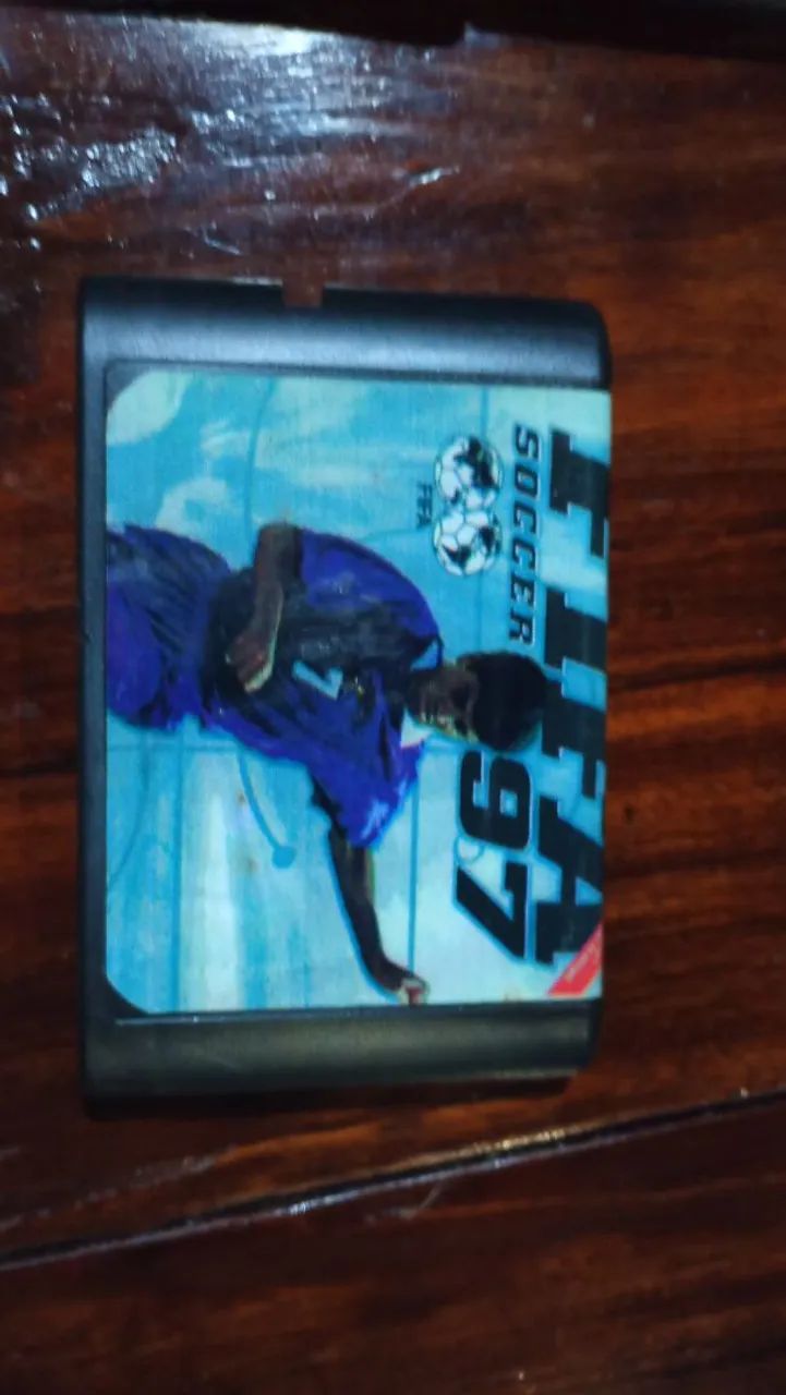 4 cartuchos jogo eletrônico FiFa soccer 97 para mega drive  vintage - Foto 3