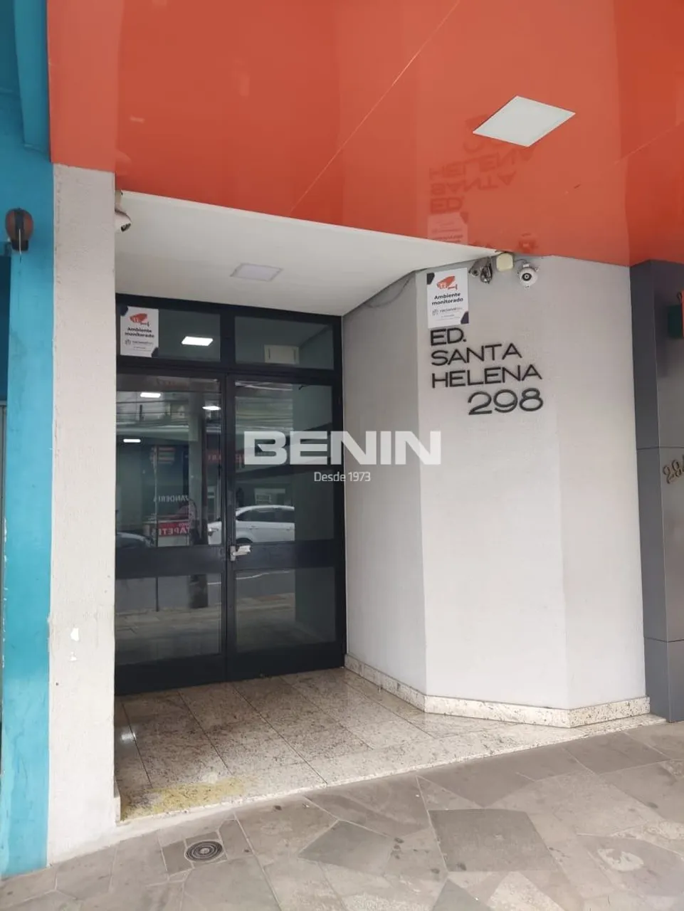 Venda de Sala em Canoas-RS, bairro Centro com 30.92m² Área Const. e 40.15m² Área Terreno V