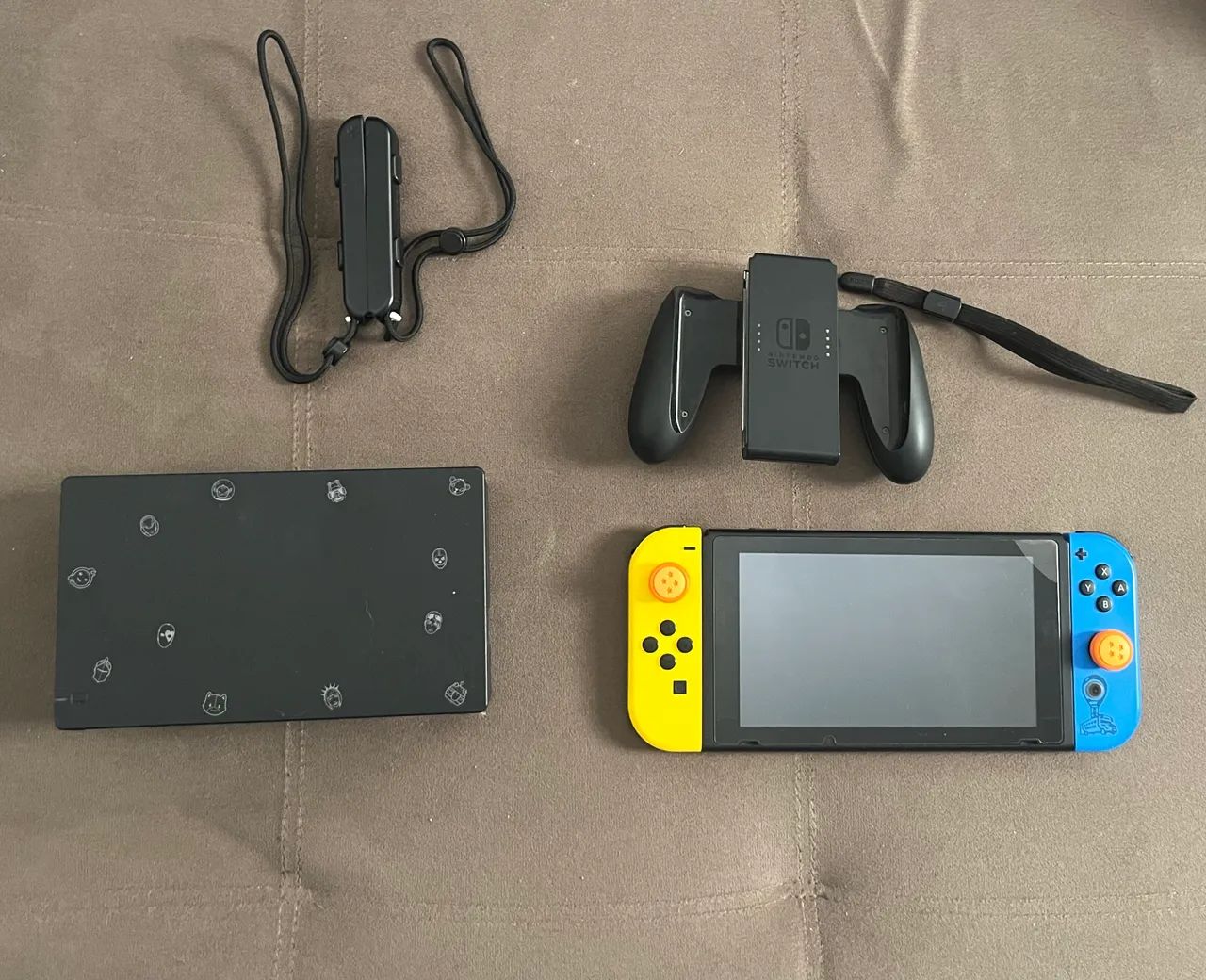 Nintendo Switch 500GB Nintendo Switch V2 Fortnite 500GB Desbloqueado Completo - Consoles