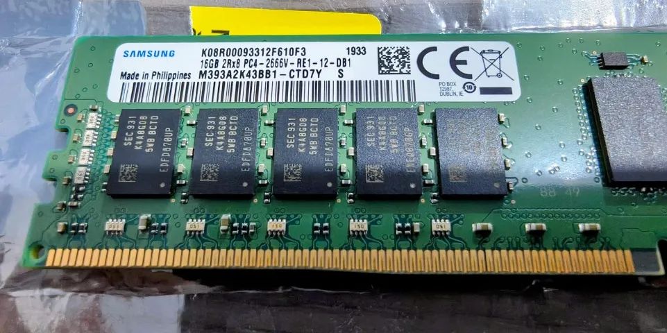Memória Servidor Samsung ECC DDR4 2666 Mhz 16GB M393A2K43BB1-CTD7Y