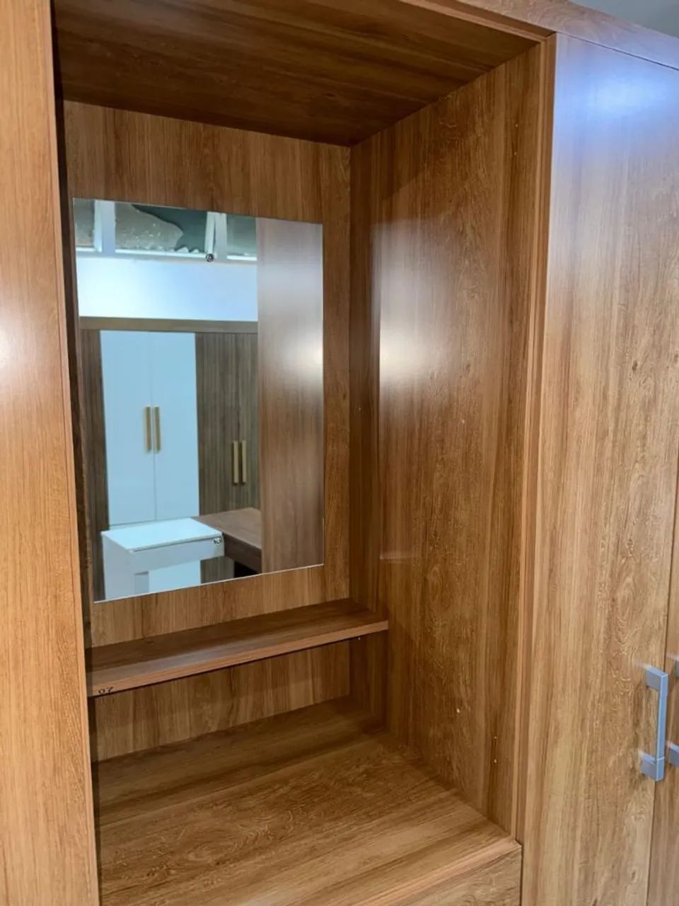 Guarda-Roupa de solteiro com Espelho - Foto 5