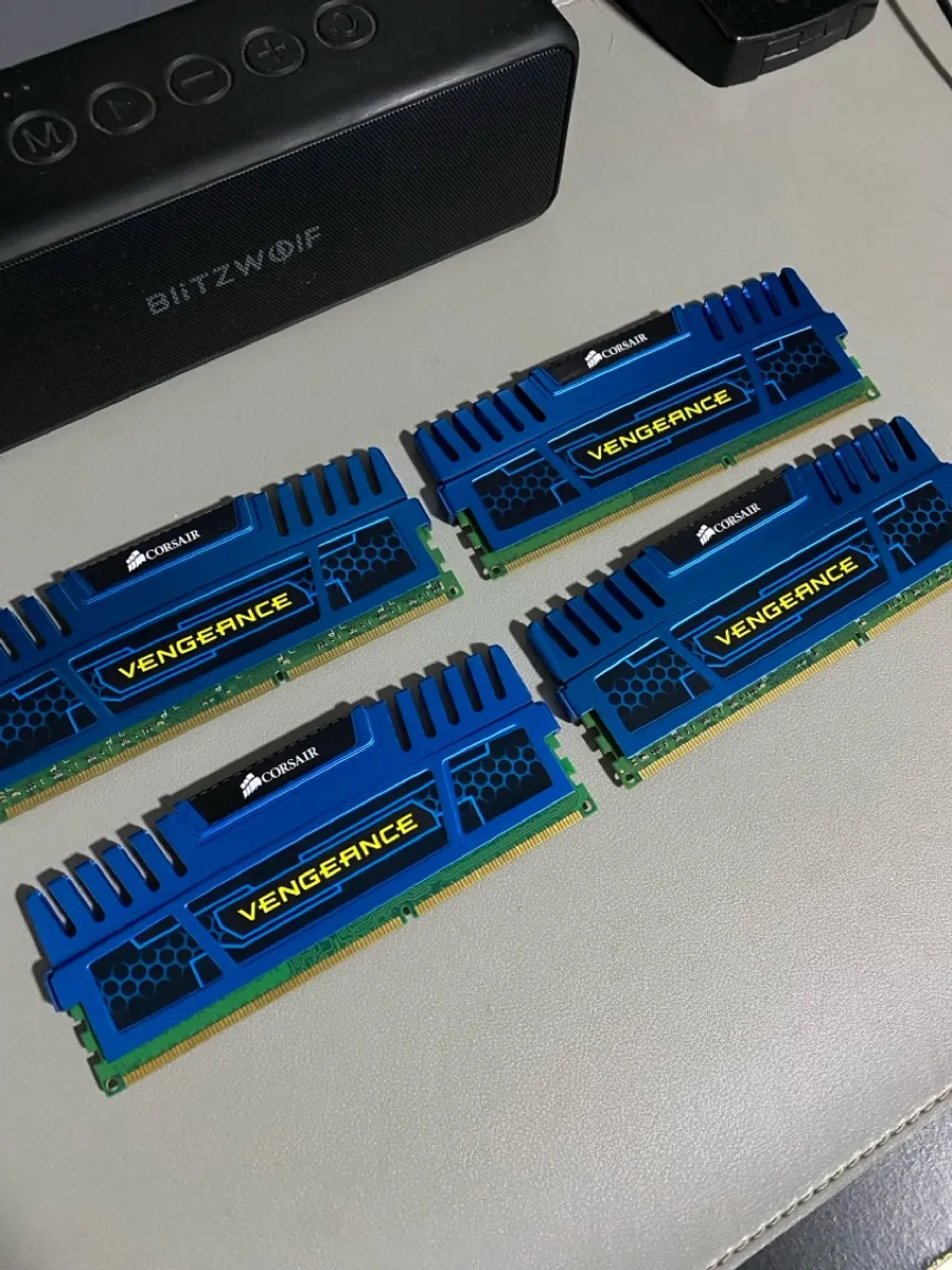 4 Memórias RAM Corsair Vengeance DDR3