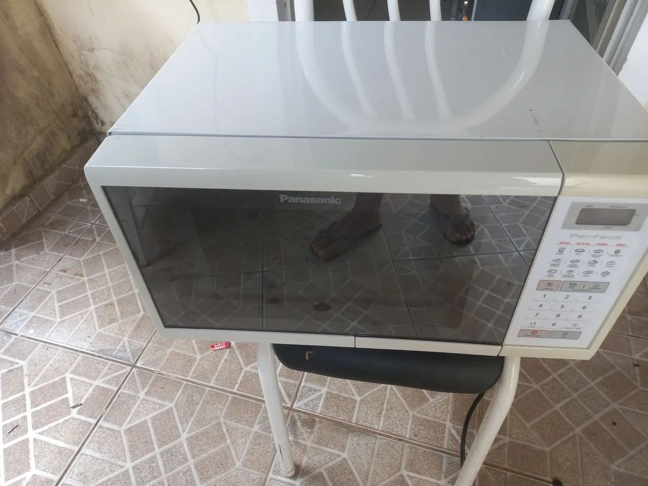 Micro-ondas Panasonic Perfect - 20 Litros