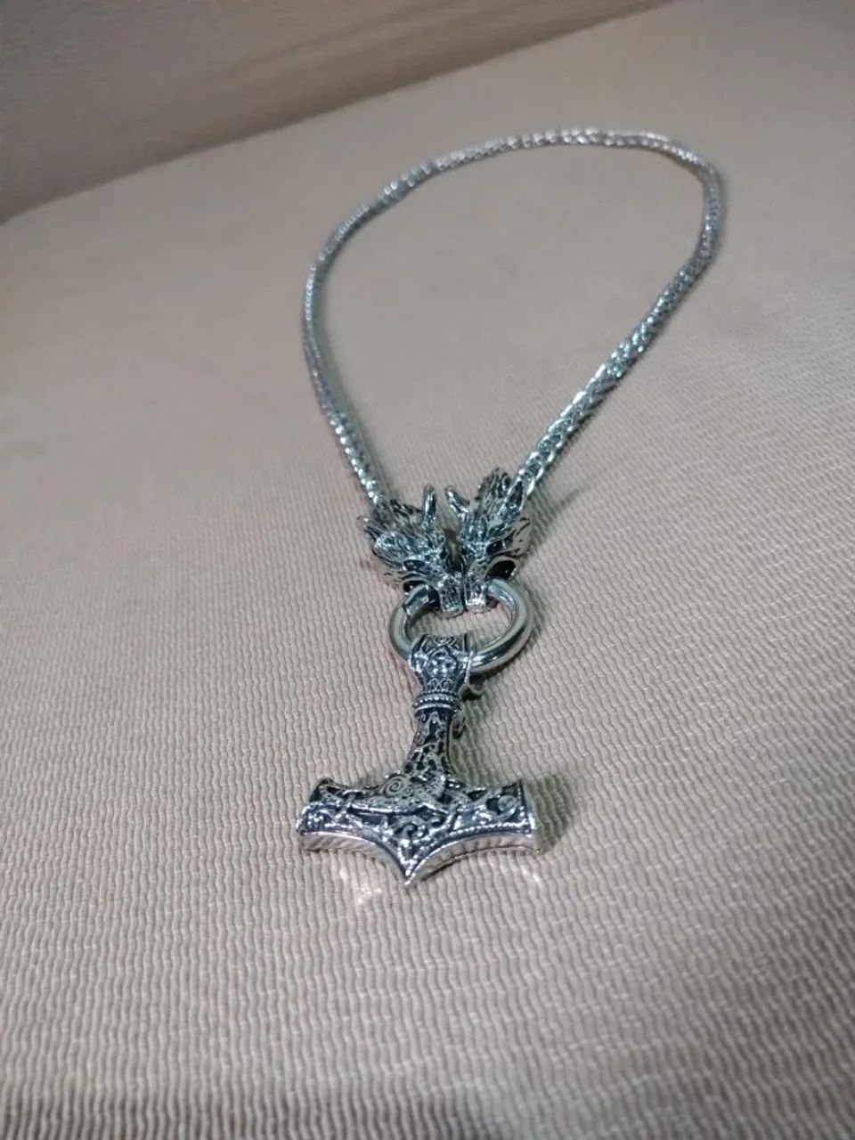 Colar martelo de thor