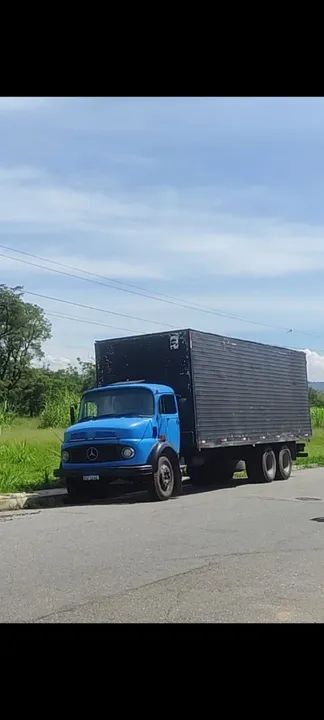Frete com truck baú de 8 metros 