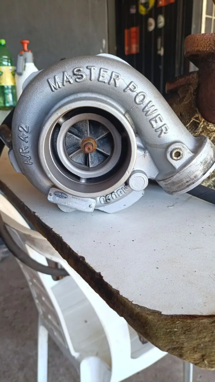 Vendo Turbina Master Power 42 48 híbrida com valvula de prioridade