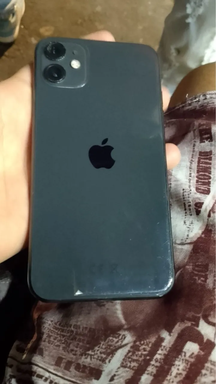 iPhone 11 preto 128GB 70%