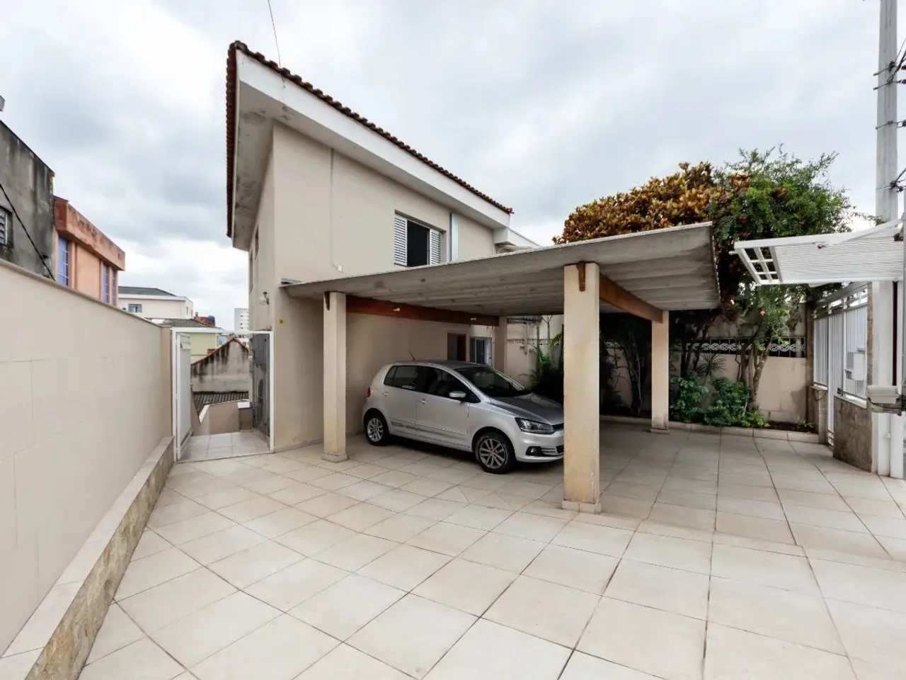 Sobrado para venda com 3 quartos, sendo 1 suíte, 110m²