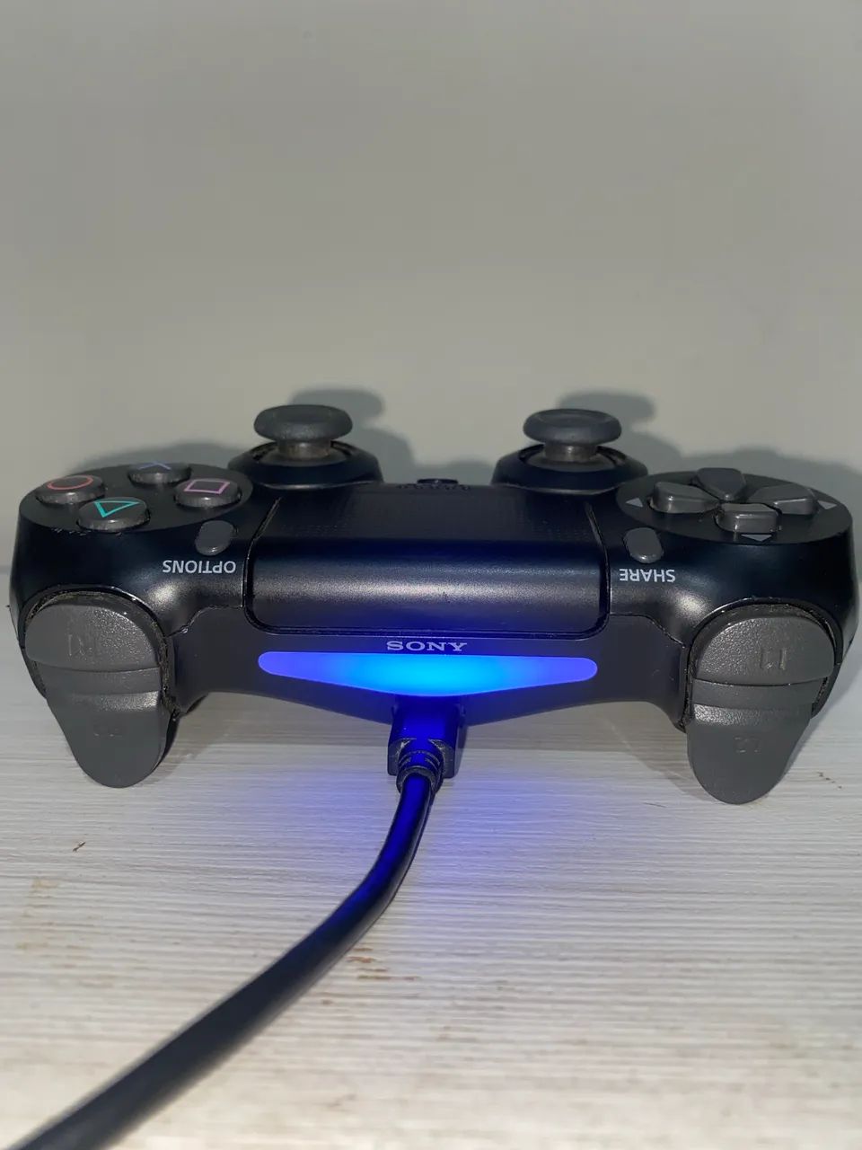 ?Controle PS4 com defeito no X - leve.64303752764289120
