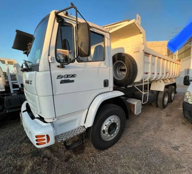 Mercedes 2423 6x4 caçamba 2009 (repasse)