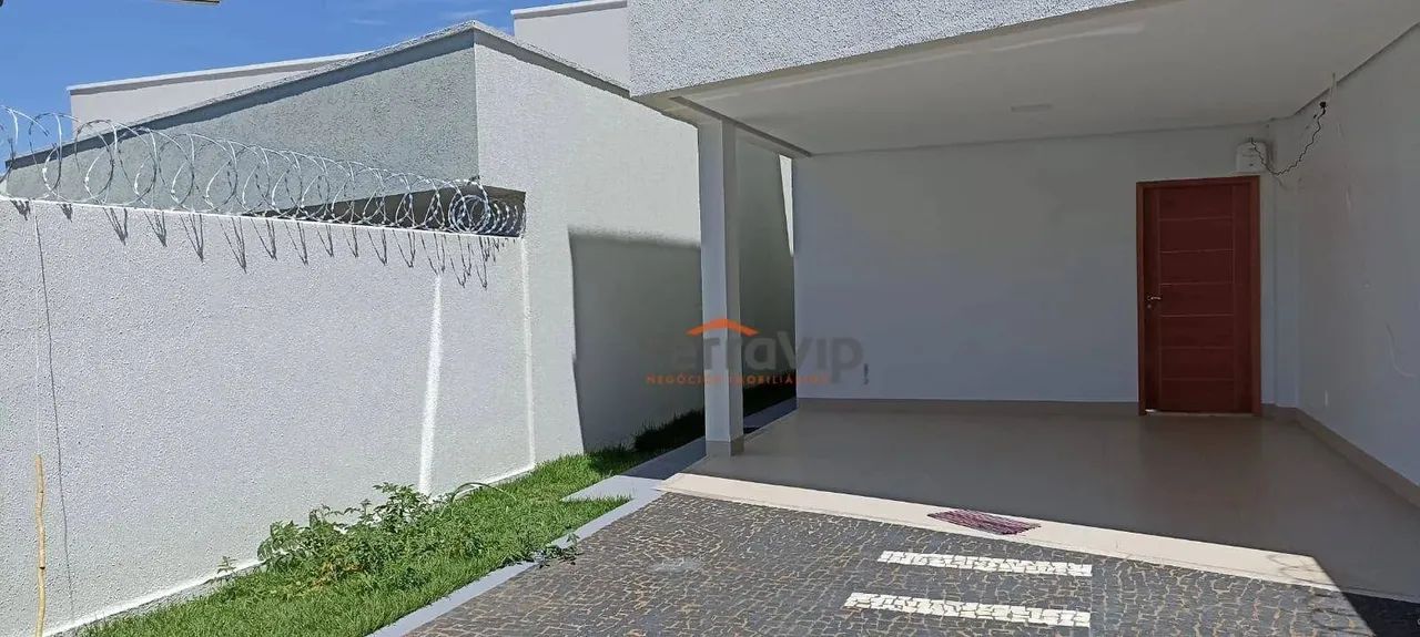 Sobrado com três dormitórios (sendo um suíte) à venda no setor Faiçalville em Goiânia (GO) - Foto 2