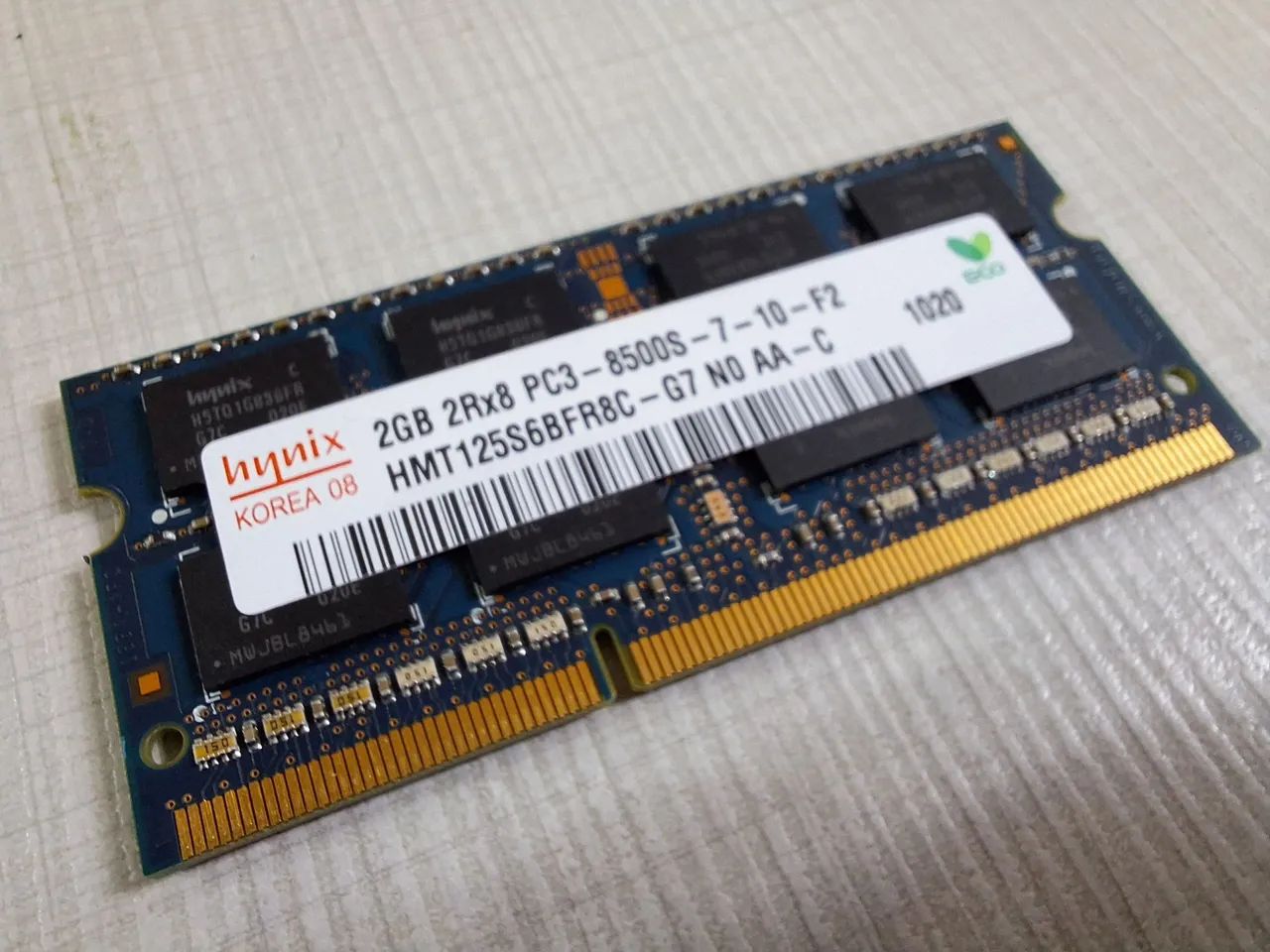 Kit 2 Memoria 2rx8 2gb Pc3 8500s (4gb) Para Notebook - Foto 3