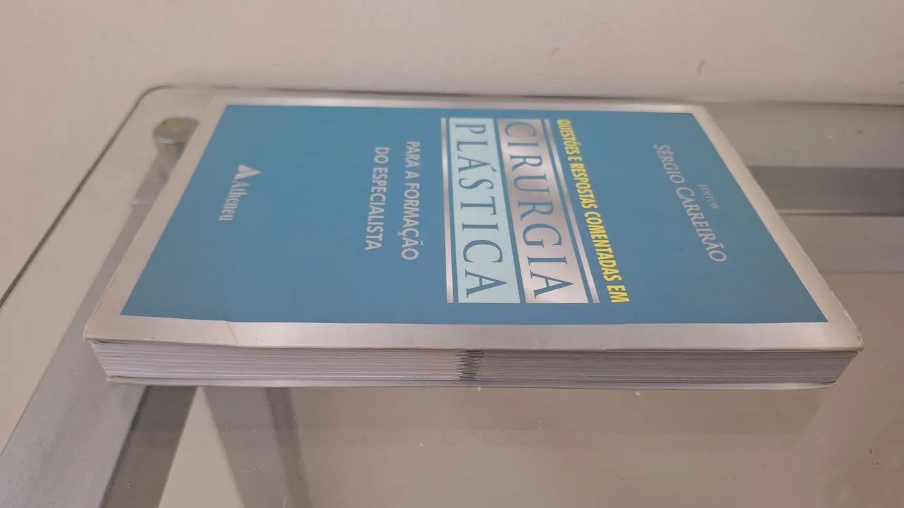 Livro cirurgia plástica Sérgio Carreirão  - Foto 2
