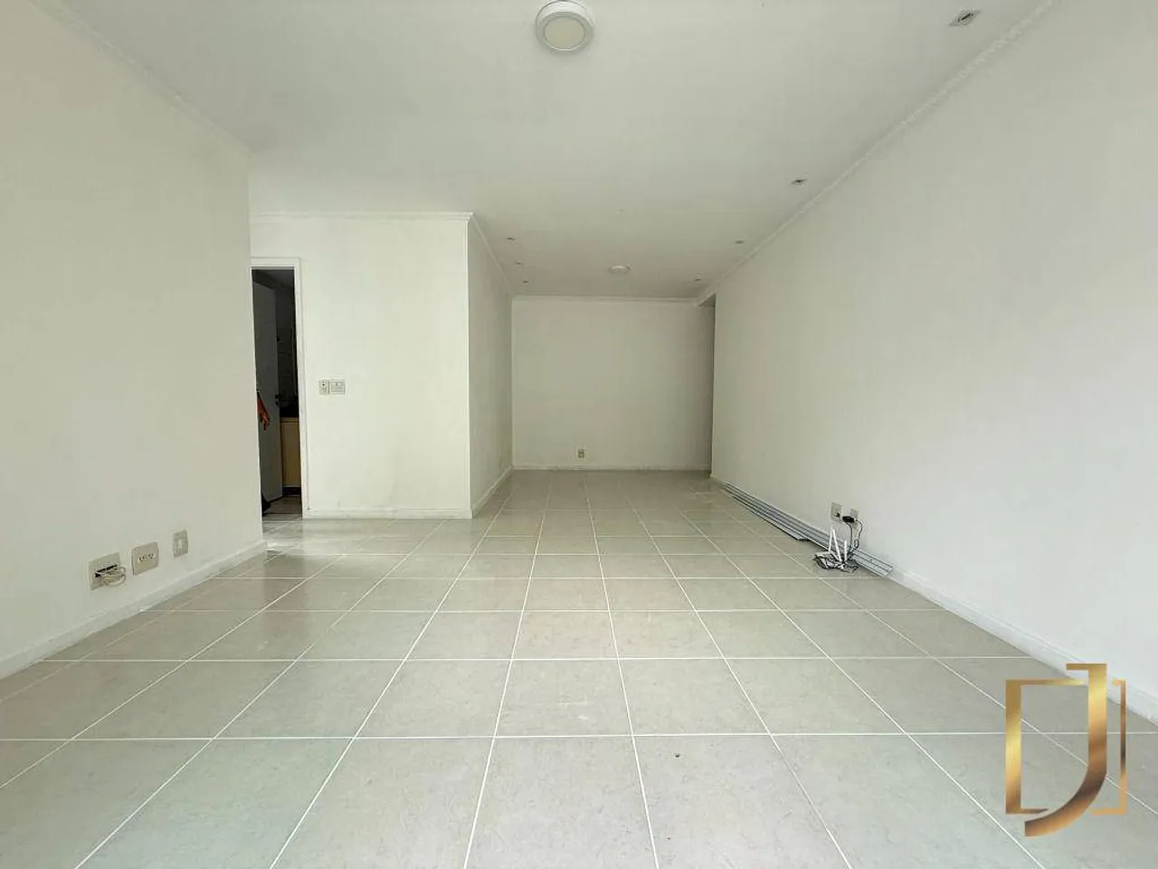 Apartamento com 2 dormitórios para alugar, 85 m² por R$ 5.435/mês - Santa Rosa - Niterói/R