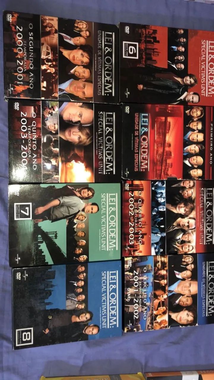 DVDs Séries em ótimo estado  - Foto 3