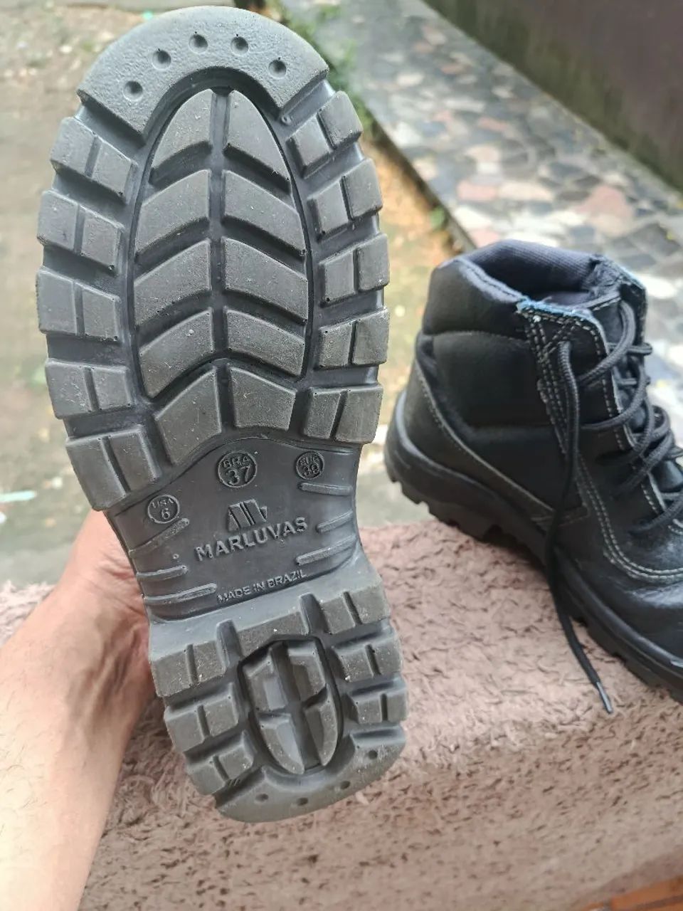 Botina usada número 37
