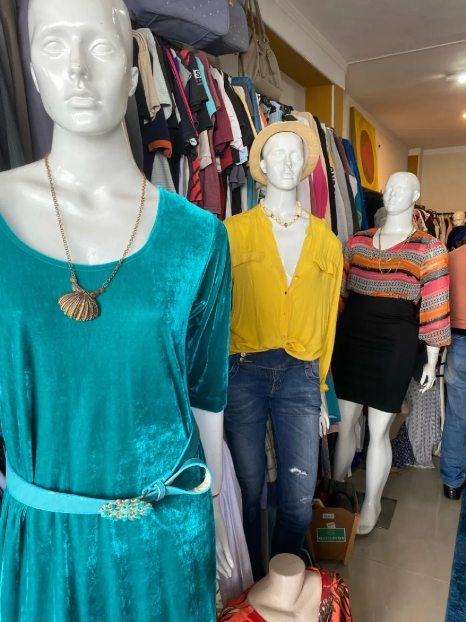 Manequins para Loja de Roupas - Vários Modelos