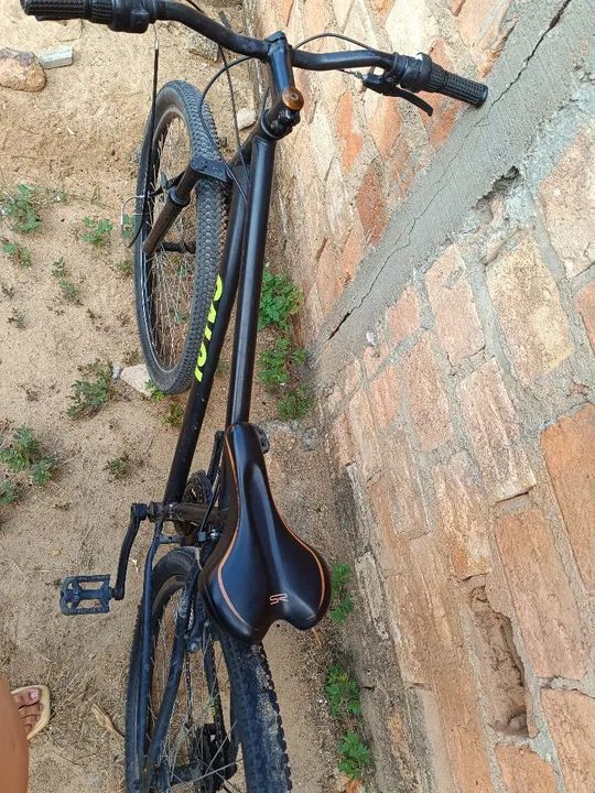 Bicicleta aro 26 - Preta - Foto 2