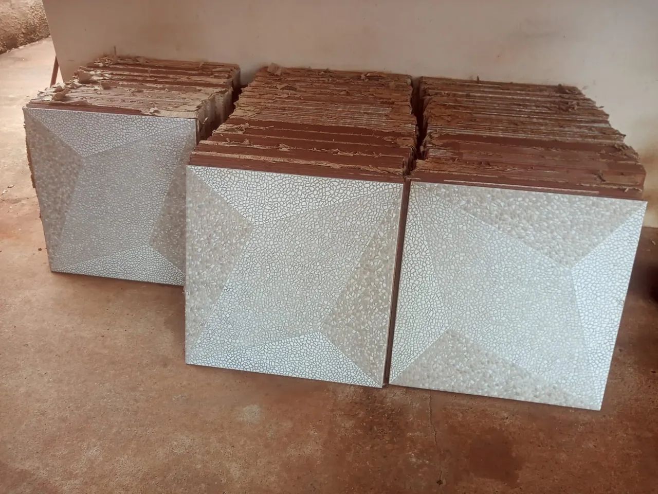 Piso ceramica antiderrapante 100m² - 266 pc.