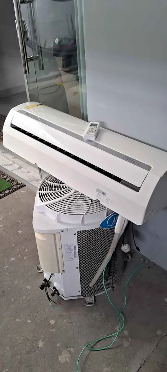 Split Spring midea 18.000 btus tudo 100%// original de fabrica