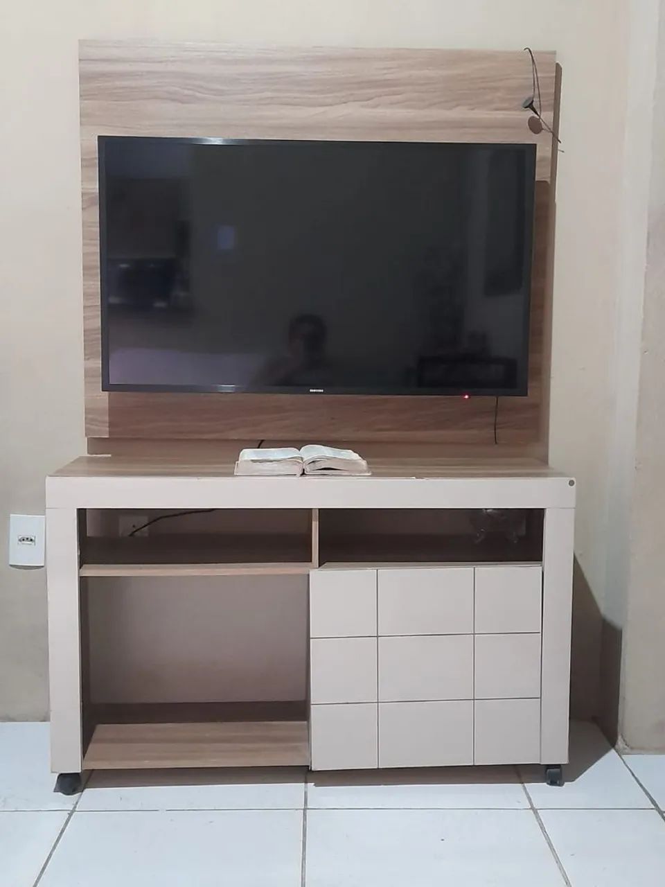 Rack com painel para tv até 43 polegadas 