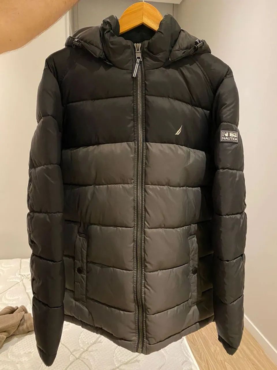 Casaco Puffer Nautica Preto e Cinza Tamanho M nunca usado comprado nos Eua