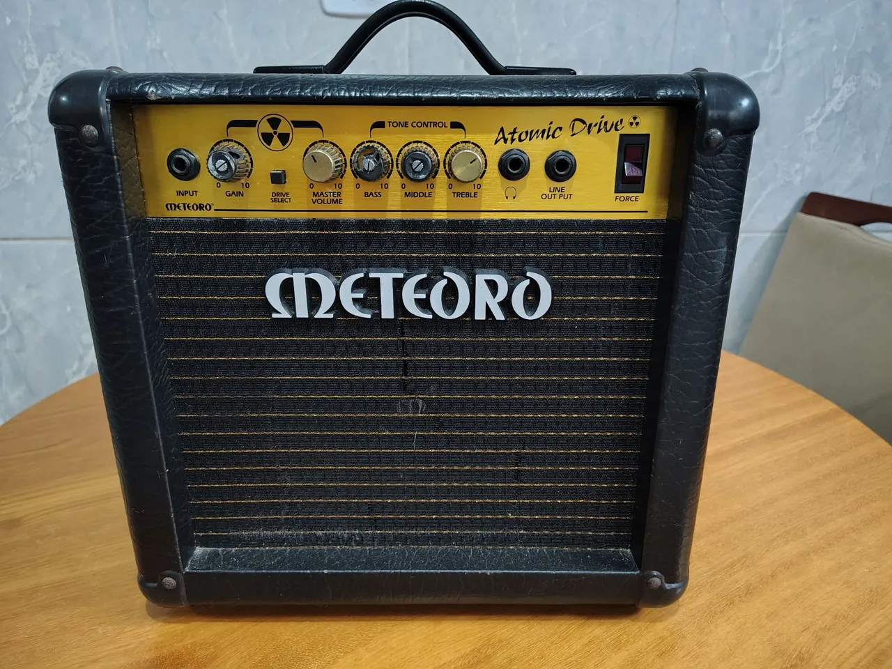 Amplificador Meteoro Atomic Drive