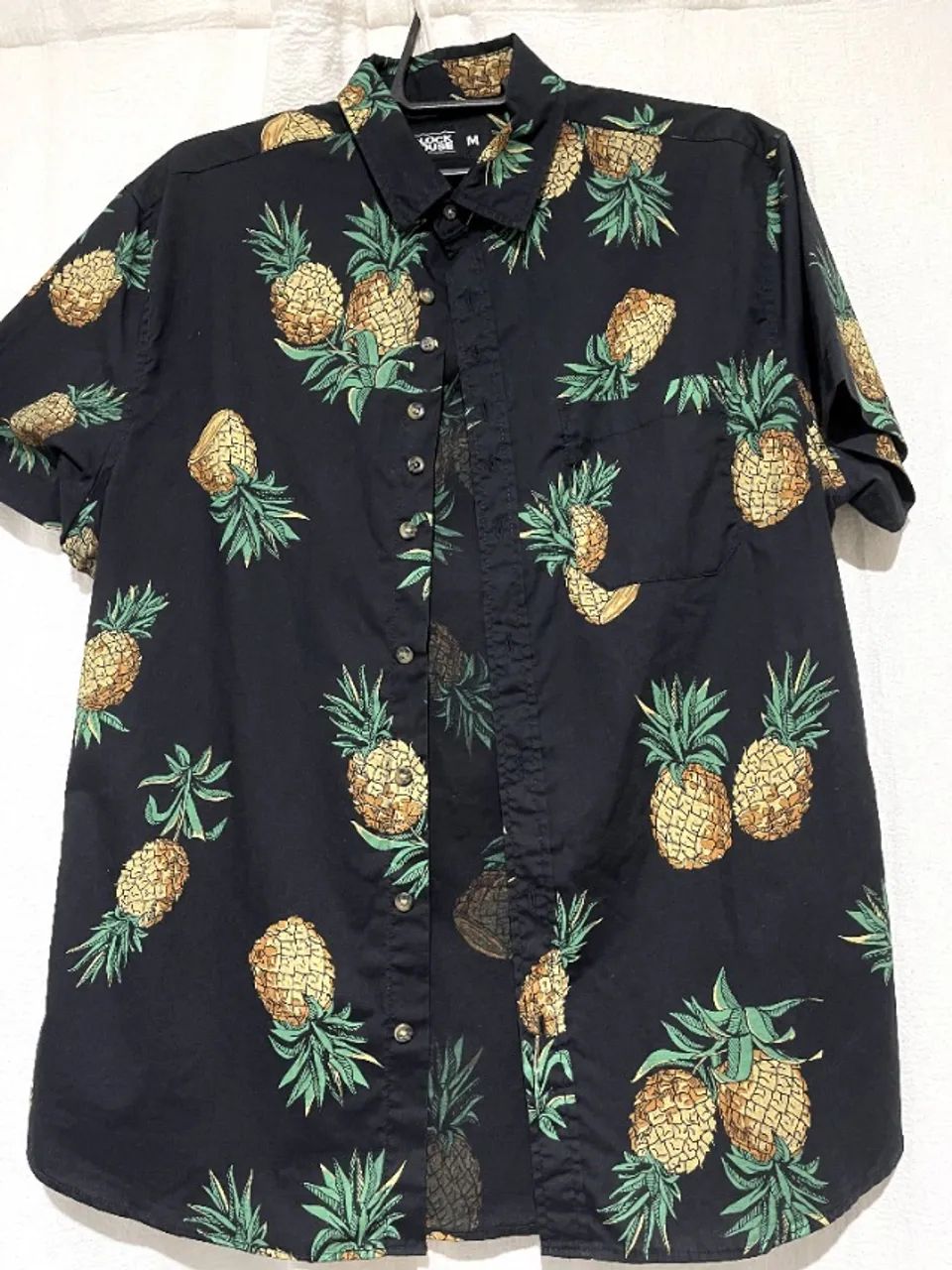 Camisa Preta com Abacaxi (C&A) M