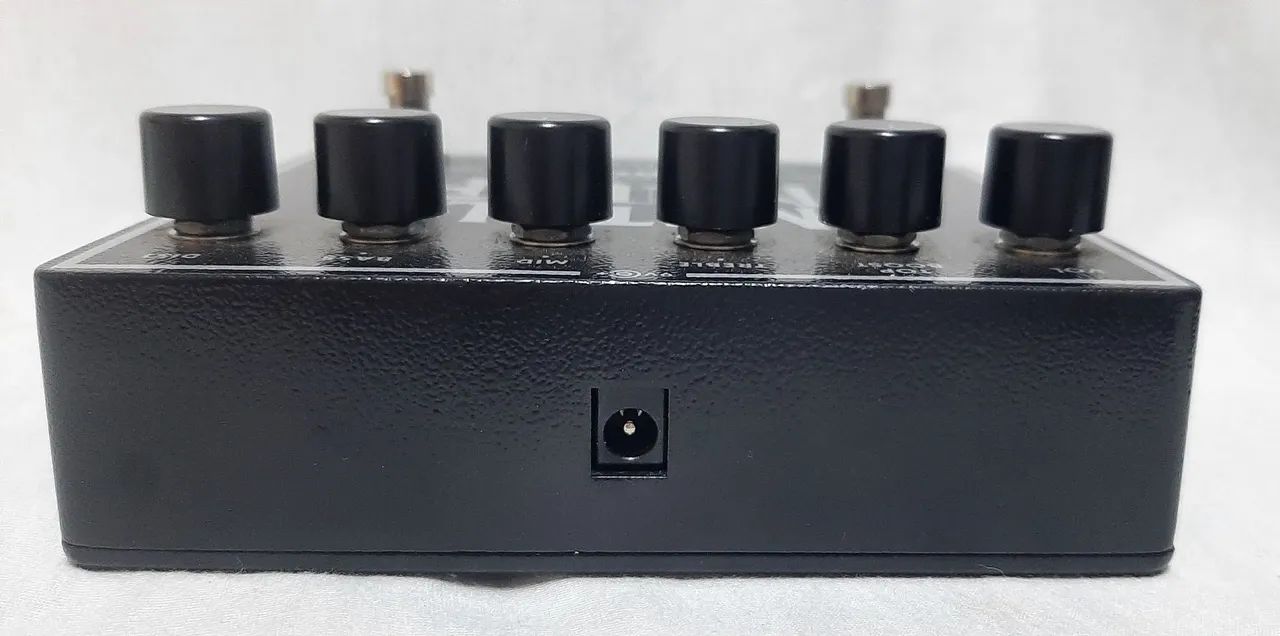 Pedal Electro Harmonix Metal Muff Top Boost - Instrumentos