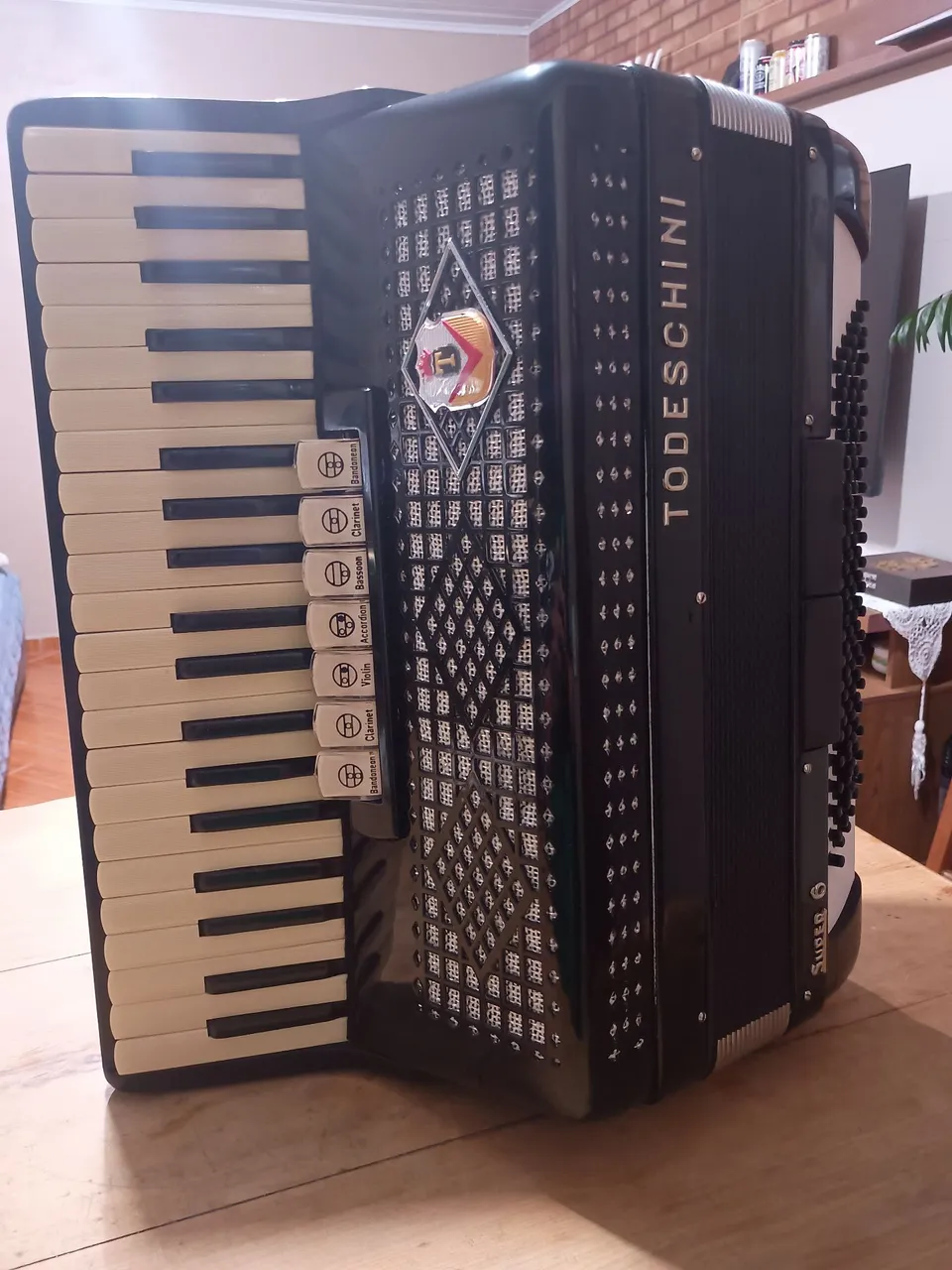 Acordeon Todeschini Super 6