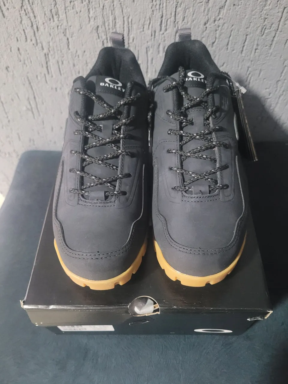 Tênis Oakley Stratus