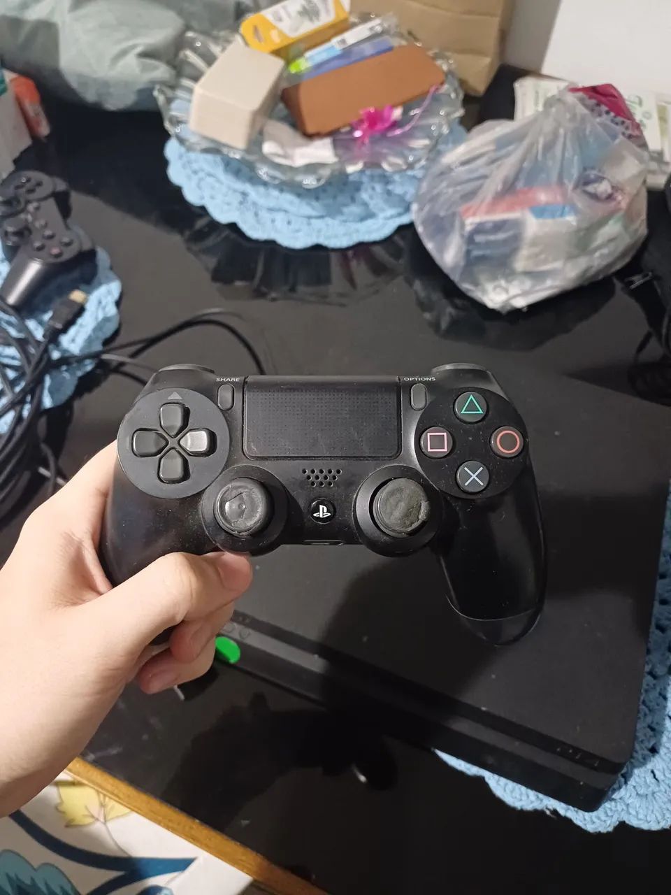 Console Playstation 4 Slim - PS4 500 gb + 2 controles + playstation camera - Foto 5
