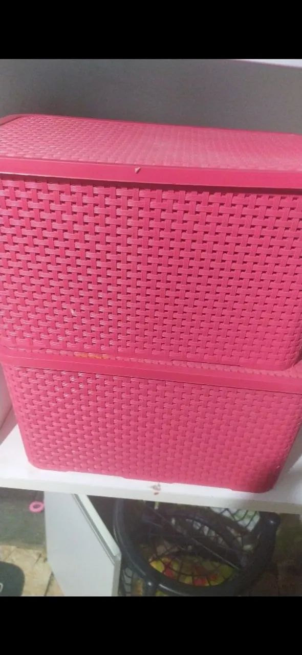 Duas caixas organizadora 