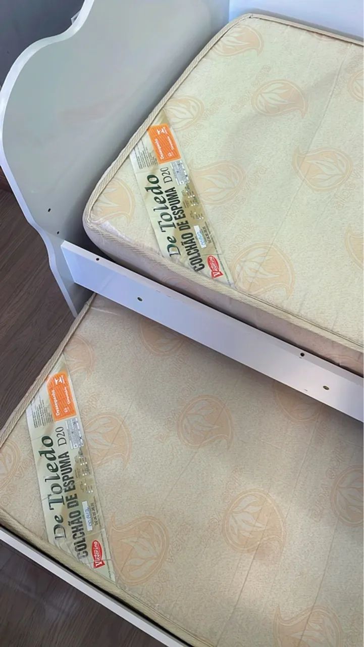 Mini Cama e cama auxiliar com 2 colchões  - Foto 2