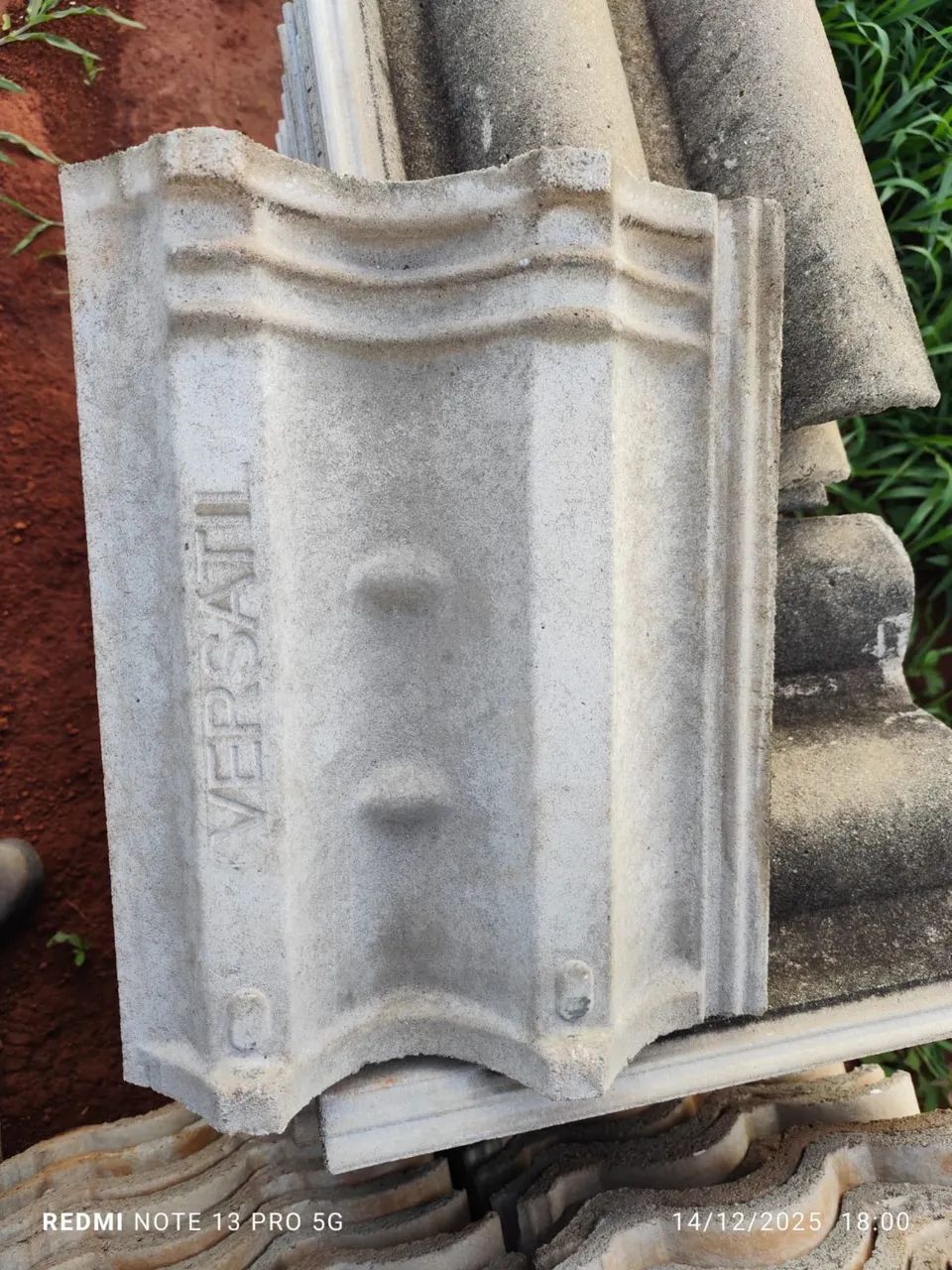 Telhas de cimento 1,00cada