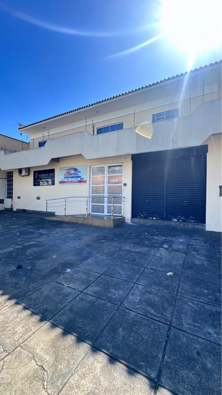 SALA COMERCIAL SALA COMERCIAL PARA LOCAÇÃO - EXCELENTE LOCALIZAÇÃO!