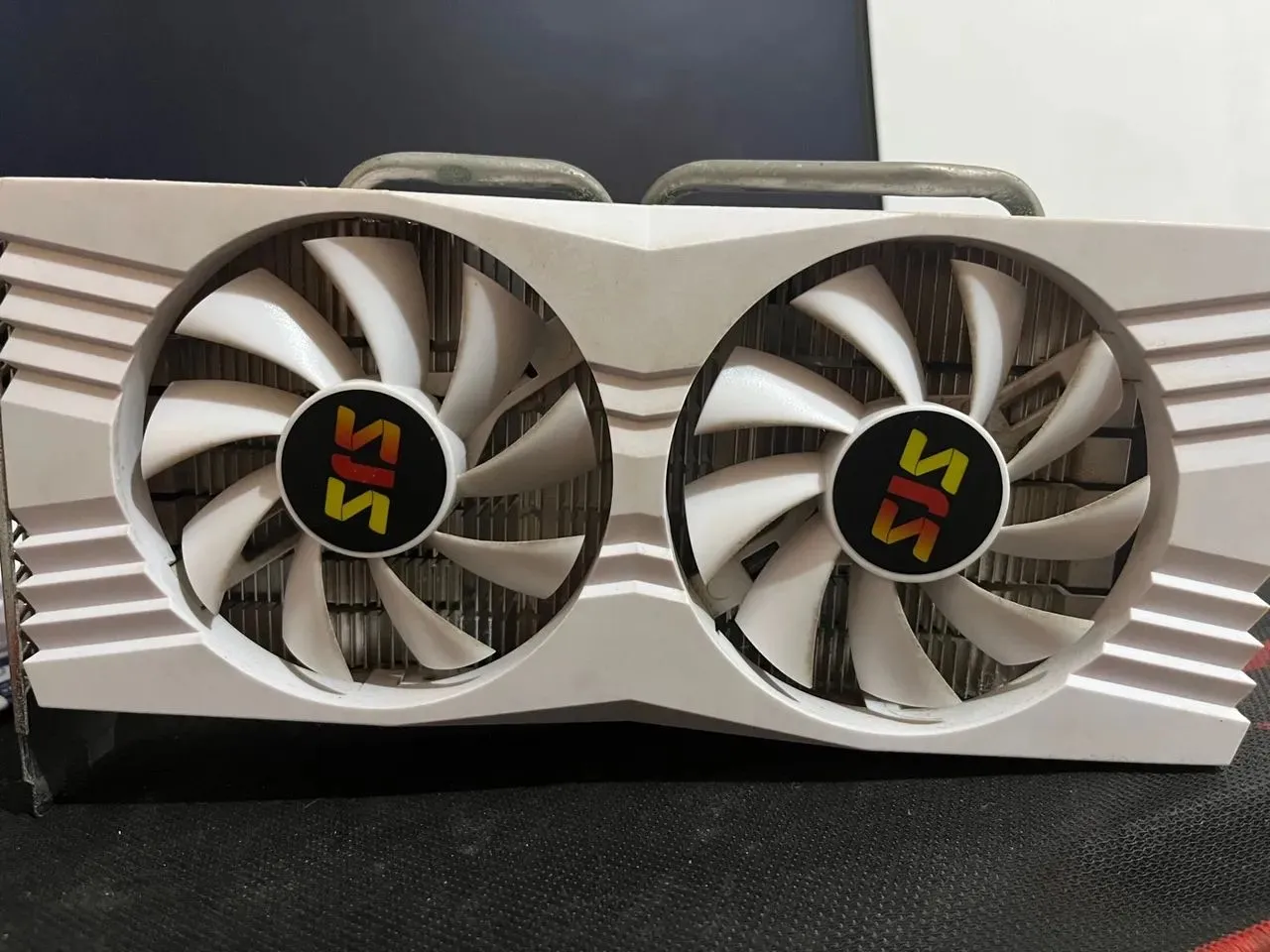 Placa de vídeo RX 580 BRANCA
