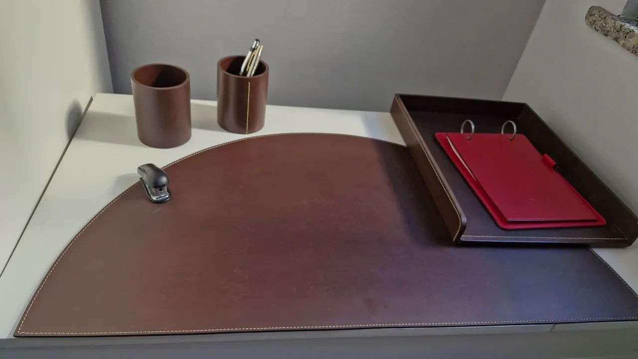 Conjunto de Escritório Couro tokstock