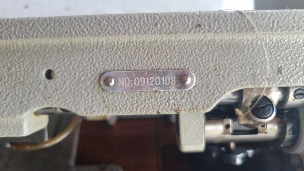 Máquina de Costura Industrial Usada - Foto 5