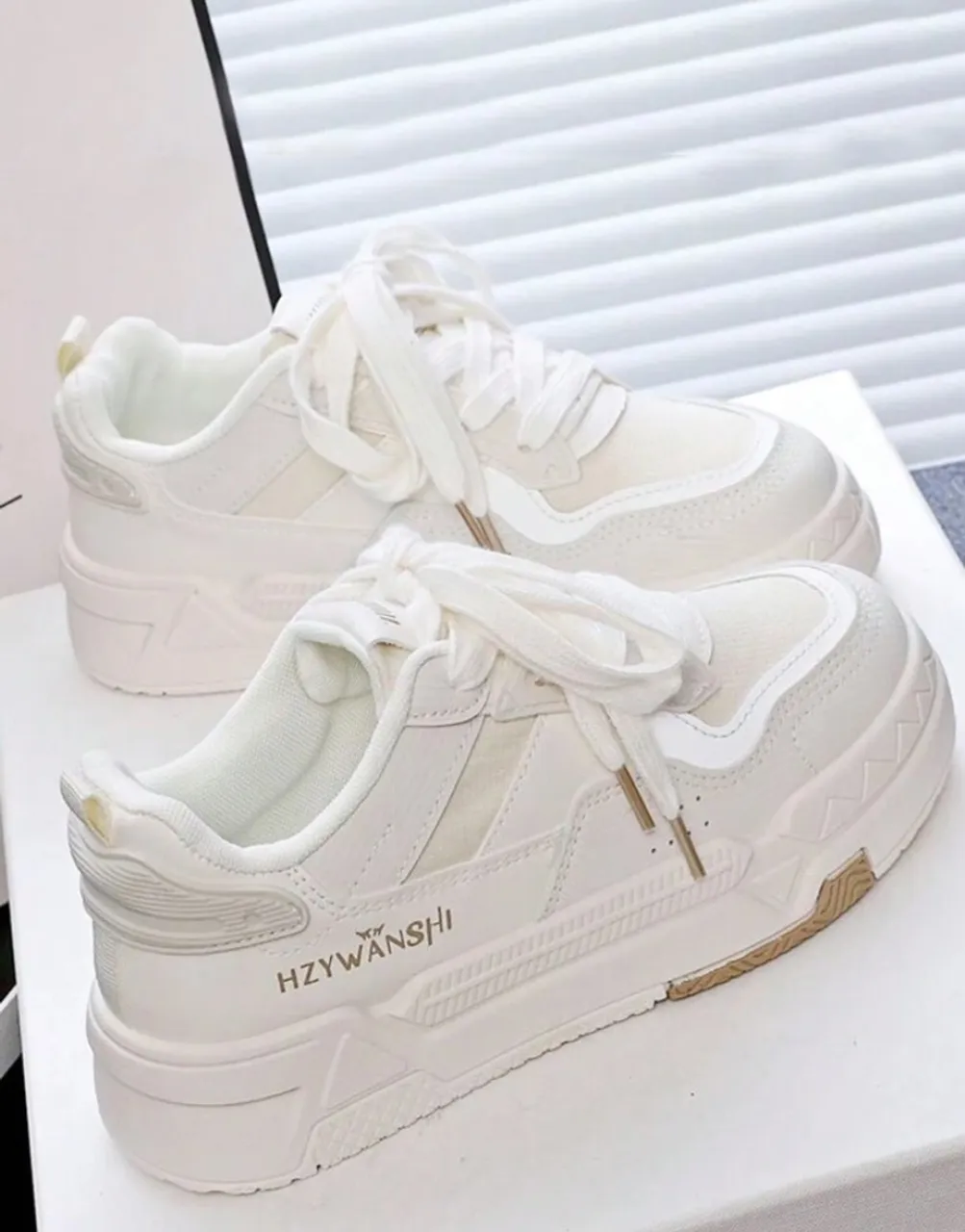 Tênis Casual branco feminino