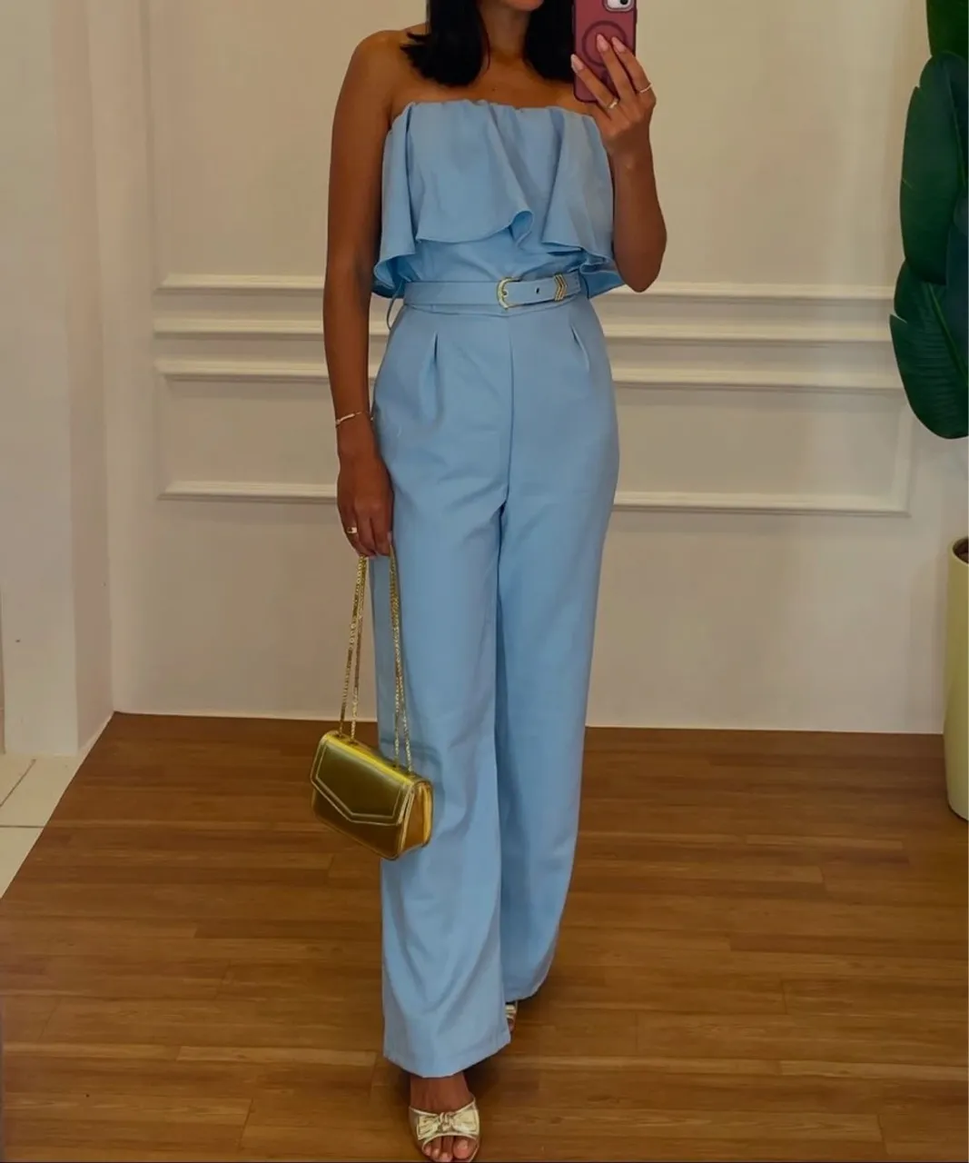 Macacão Azul Claro Feminino Elegante