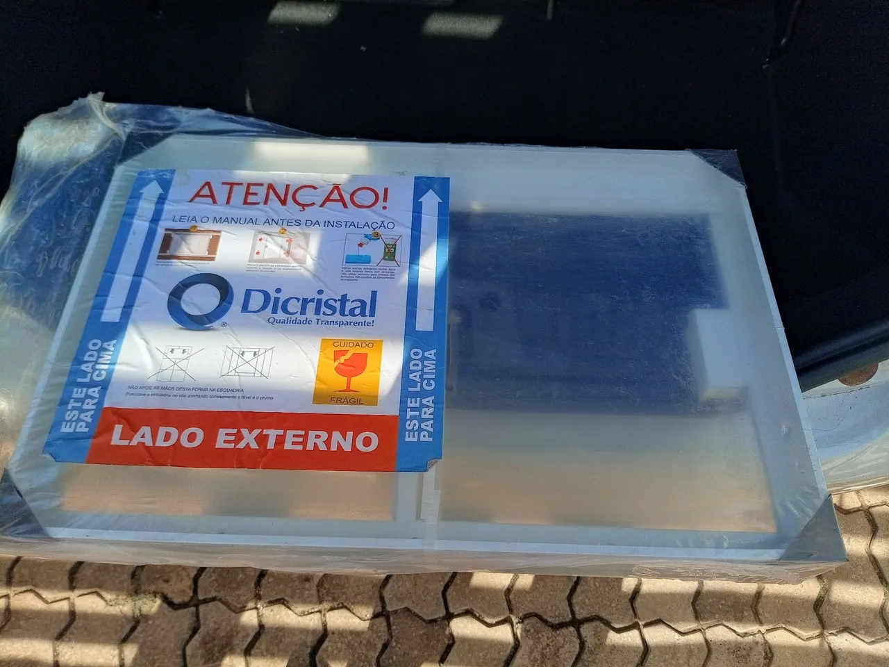 Janela de Vidro Dicristal - Nova