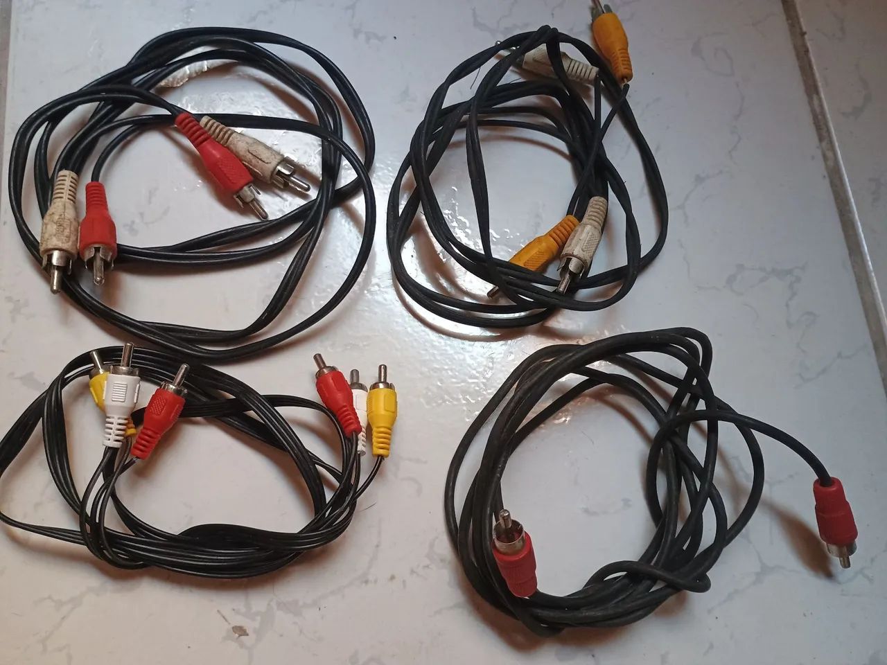 4 cabos AV  RCA + 1 cabo interligação + 5 adaptadores telefonia - Foto 2