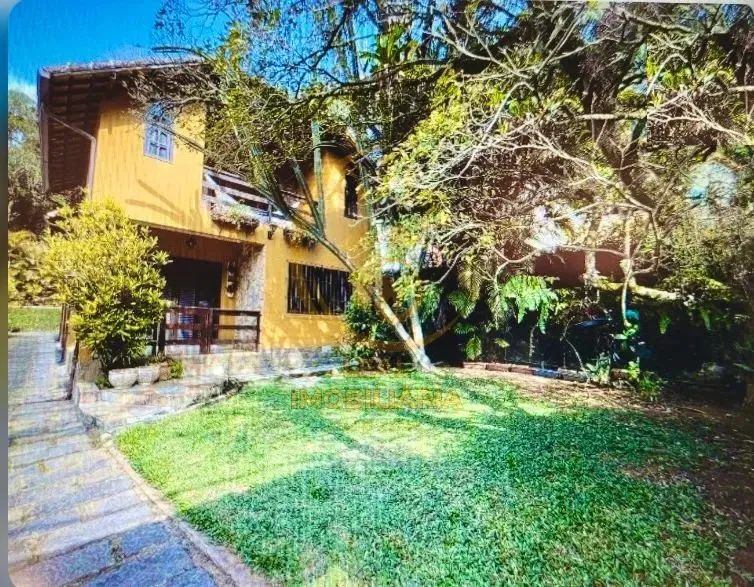 Imóvel para venda tem 250 metros quadrados com 5 quartos em Valparaíso - Petrópolis - RJ