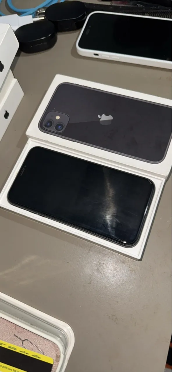 iPhone 11 Original C/ Caixa