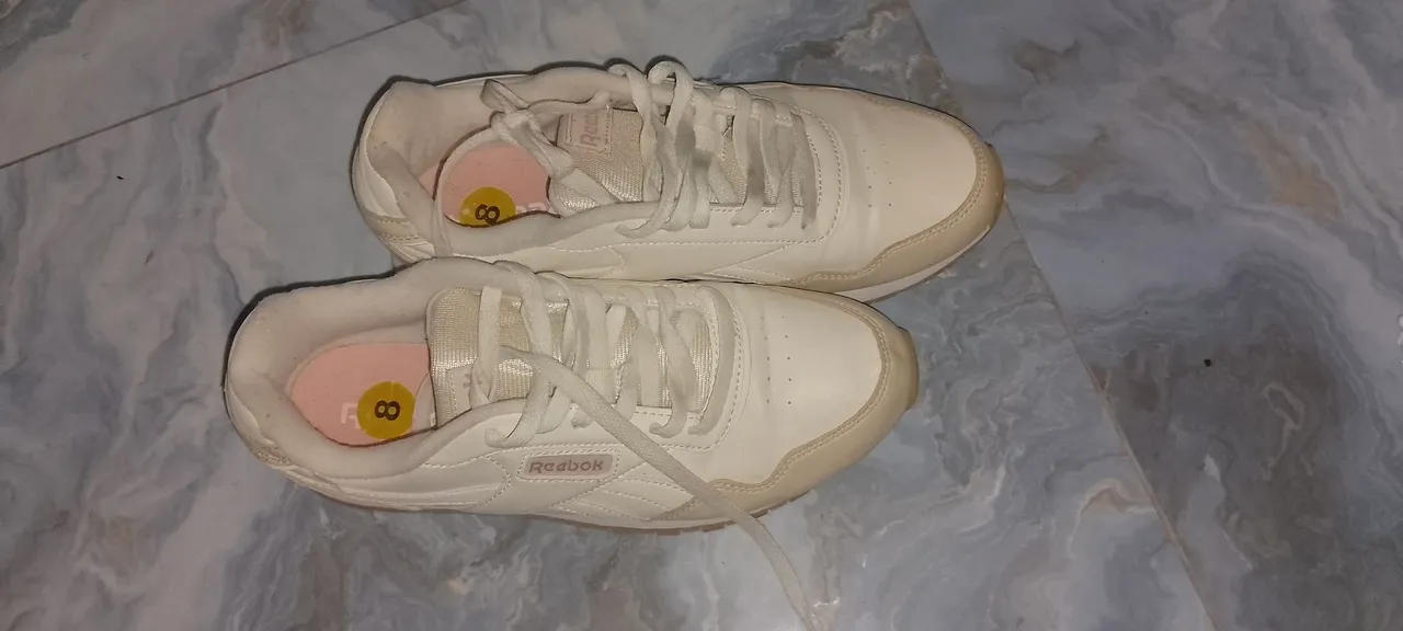 Tênis Reebok Feminino Bege - Tamanho 8
