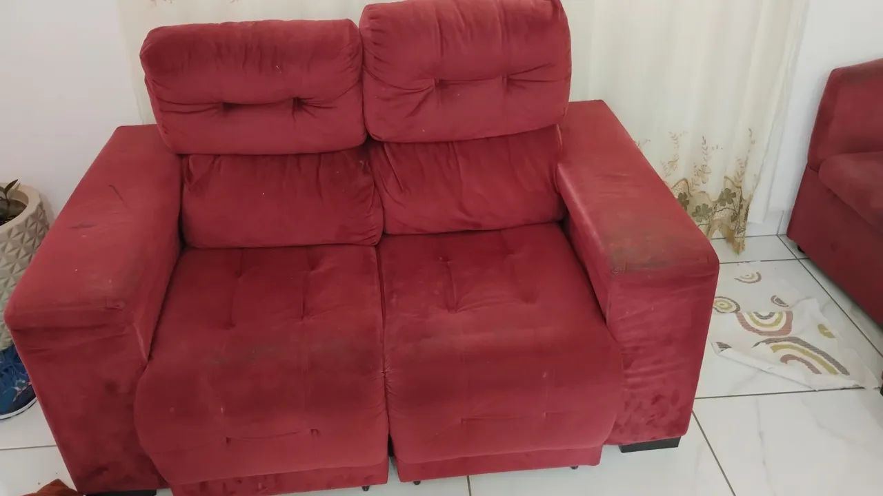 JOGO DE SOFÁ E POLTRONA 