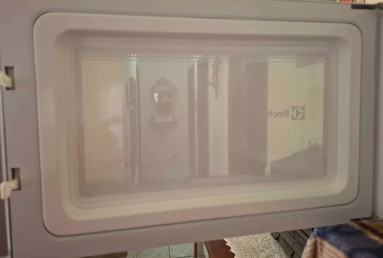 MICROONDAS ELECTROLUX 34L  - Foto 5