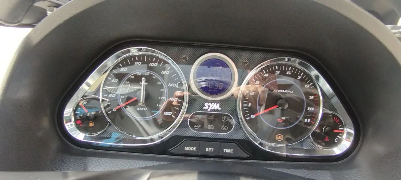Vendo Maxsym 400i em ótimo estado. - Foto 5