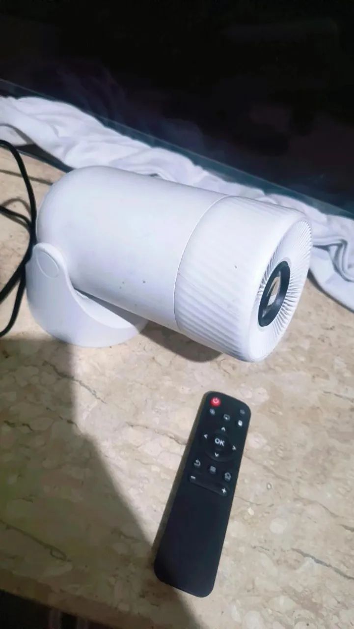 ? PROJETOR COM CONTROLE ? FUNCIONANDO PERFEITAMENTE 
